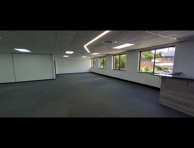 291M² OFFICE TO LET IN BRYANSTON